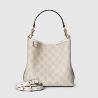 Gucci GG Emblem Small Bucket Bag In GG Supreme Canvas 815118 Beige/White