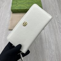 Gucci GG Marmont Zip Around Wallet In Textured Leather 456117 White/Blue