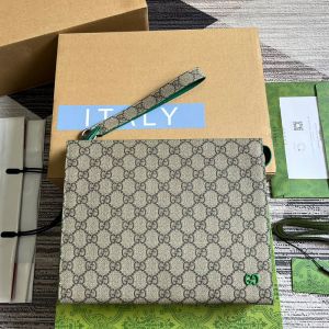 Gucci GG Small Pouch 768255 In GG Supreme Canvas Beige/Green