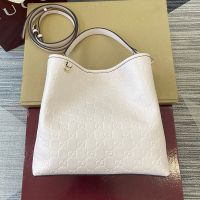 Gucci GG Emblem Medium Bucket Bag In GG Embossed Leather 815103 Cherry